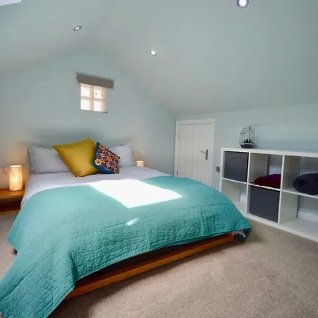 Comfortable With 2 Double Bedrooms Semesterbostad